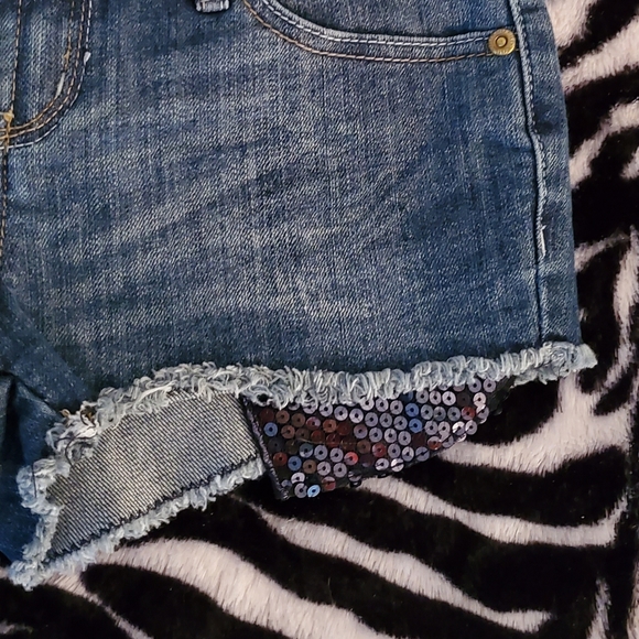 Denim sequins fringe shorts - Picture 4 of 9